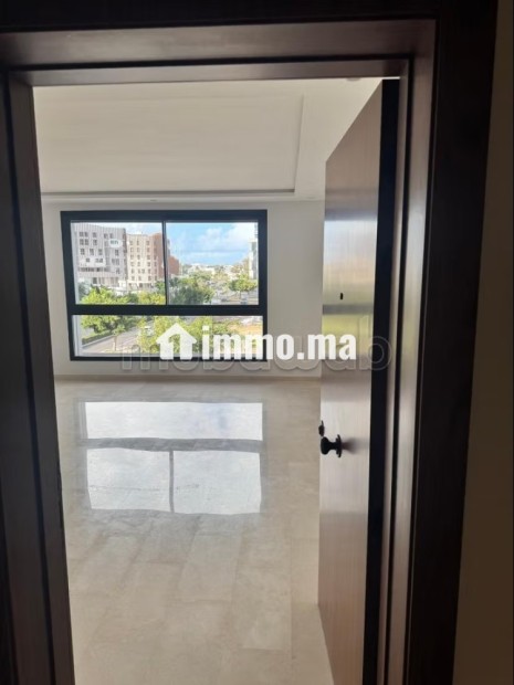 Appartement en location à Casablanca Finance City. 2 pièces confortables. Résidence avec concierge, climatisation générale - Location Immobilier - Casablanca - photo 2