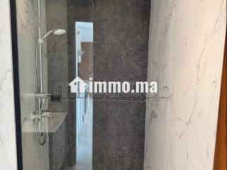 Appartement en location à Casablanca Finance City. 2 pièces confortables. Résidence avec concierge, climatisation générale - Appartement à louer - Casablanca