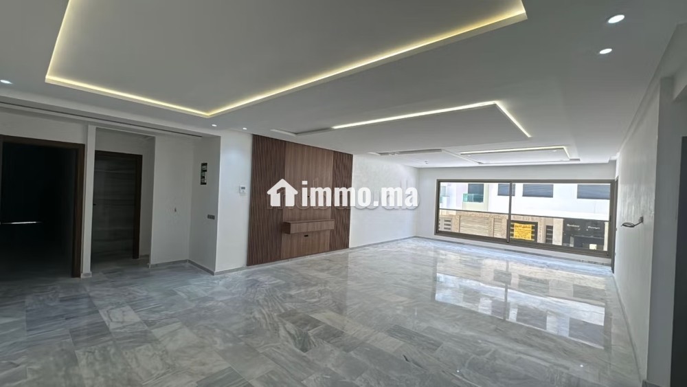 Vend appartement à Fes City Center. 3 grandes pièces. Ascenseur et terrasse - Vente Immobilier - Fes - photo 4