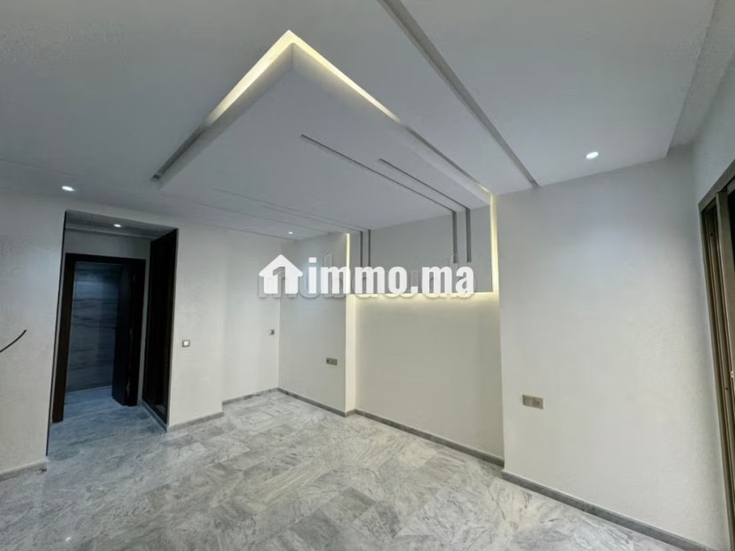 Vend appartement à Fes City Center. 3 grandes pièces. Ascenseur et terrasse - Vente Immobilier - Fes - photo 5