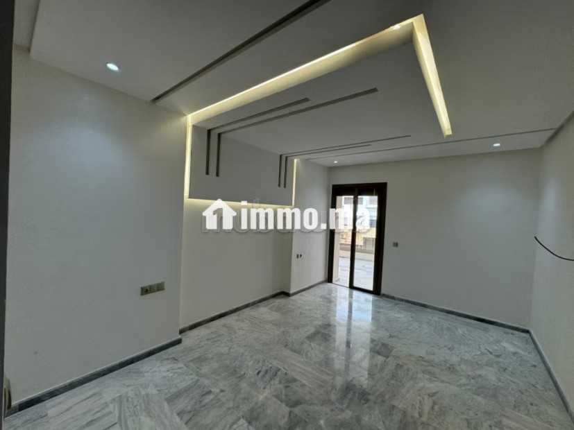 Vend appartement à Fes City Center. 3 grandes pièces. Ascenseur et terrasse - Vente Immobilier - Fes - photo 6