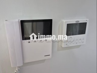 Studio meublé neuf à louer – Proche CFC & Hôpital Cheikh Zaïd - Appartement à louer - Casablanca