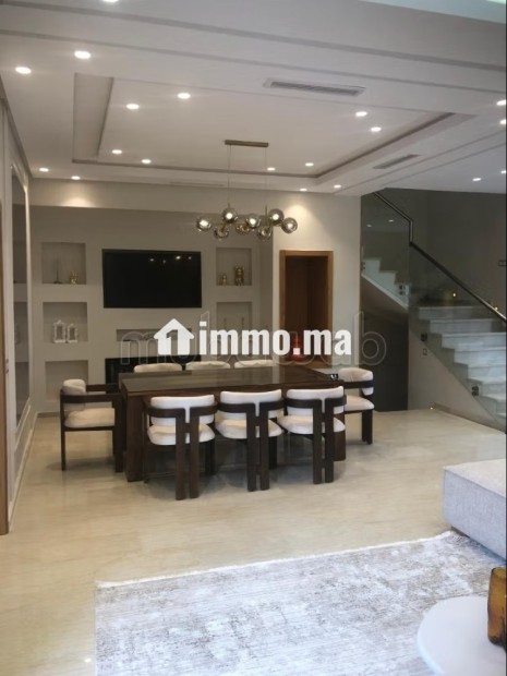 Villa de Prestige avec Piscine Privée – Résidence Sécurisée à Marrakech - Vente Immobilier - Marrakech - photo 1