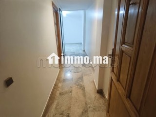 Appartement a racine avec 3 chambres - Appartement à louer - Casablanca