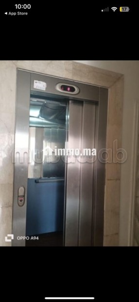 Appartements à louer à Agdal. Surface de 70 m². Prestation de conciergerie, air conditionné - Vente Immobilier - Rabat - photo 4