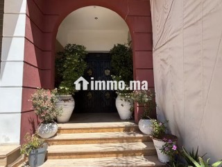 appartement-en-vente-a-gueliz-5-pieces-bien-meuble