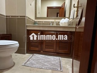 Superbe appartement à vendre à Kébibat. 2 belles chambres. Résidence avec concierge, climatisation générale - Appartement à vendre - Rabat