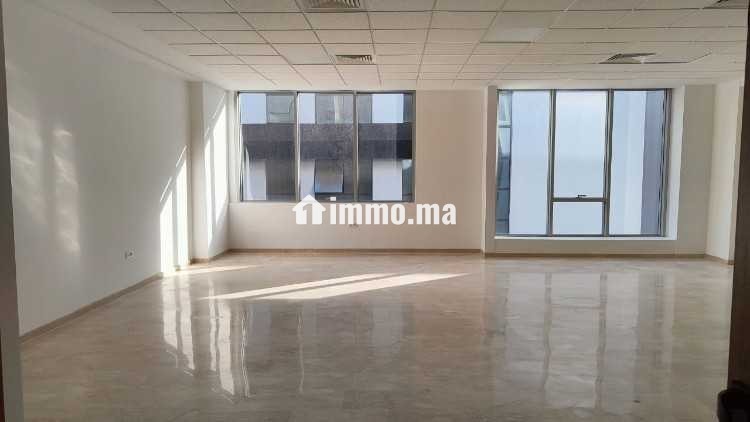 Bureau 9 h stand 65 a 80m bd anoual tram - Location Immobilier - Casablanca - photo 1