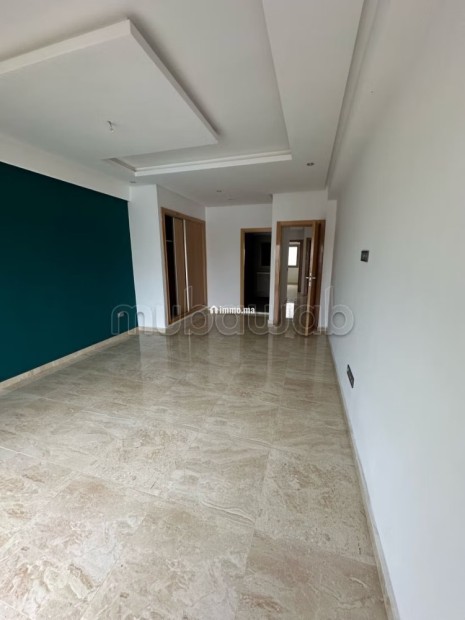 Appartement à louer à Bourgogne Ouest. 6 grandes pièces. Double vitrage et chauffage central - Location Immobilier - Casablanca - photo 3