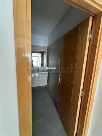 appartement-a-louer-a-bourgogne-ouest-6-grandes-pieces-double-vitrage-et-chauffage-central-big-10