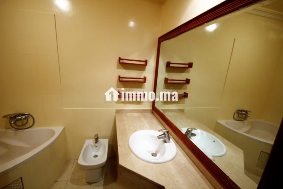 Palmier centre vend luxe appart 3 ch 163 m² balcon - Vente Immobilier - Casablanca - photo 2