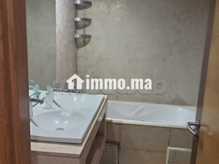 Appartement de vacances à louer à Riyad. 2 grandes pièces. Piscine et air conditionné - Appartement à vendre - Rabat