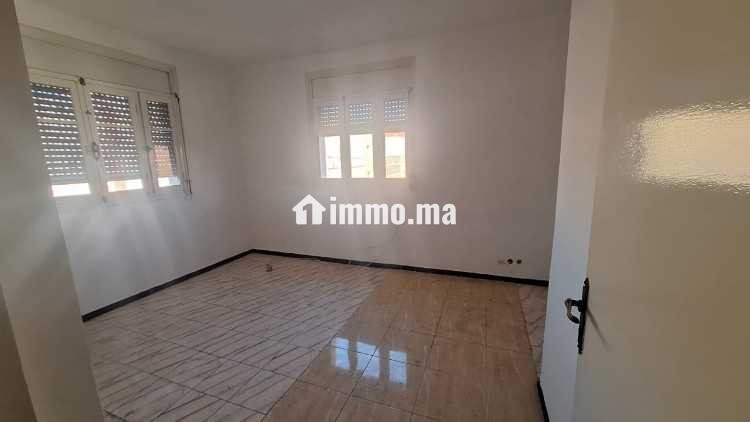 JOLI APPART 2 ETG 3 FACE SUR LE BD BERNOUSSI - Location Immobilier - Casablanca - photo 4
