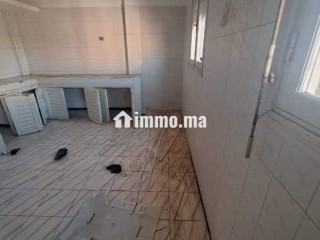 JOLI APPART 2 ETG 3 FACE SUR LE BD BERNOUSSI - Appartement à louer - Casablanca