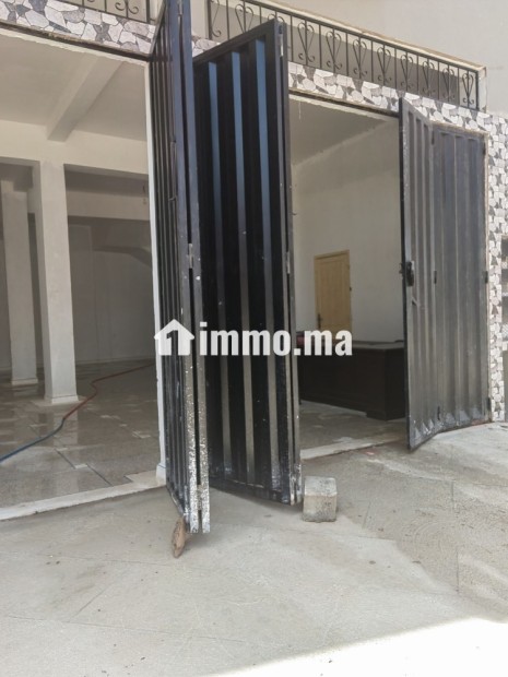 Magazin100m2. 50m2. A louer - Location Immobilier - El Gara - photo 1