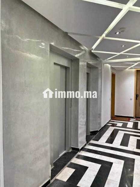 À louer –Bureau neuf 63 m² – Boulevard Abdelmoumen - Location Immobilier - Casablanca - photo 1