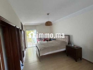 Appartement dans une résidence avec jardin a Riad - Appartement à louer - Rabat
