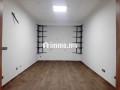 bureau-de-120-m2-a-beausejour-small-0