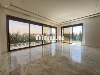 Villa Neuve à Vendre – Route de Tahanaout Marrakech, 5 Chambres, Piscine Chauffée et Vue Panoramique Atlas - Villa à vendre - Marrakech