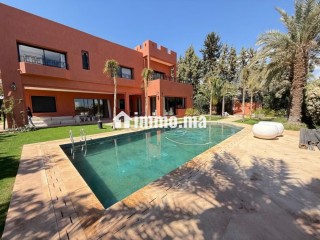 Villa de Luxe Rénovée à Vendre – Golf Amelkis Marrakech, 6 Suites, Spa et Piscine Chauffée - Villa à vendre - Marrakech