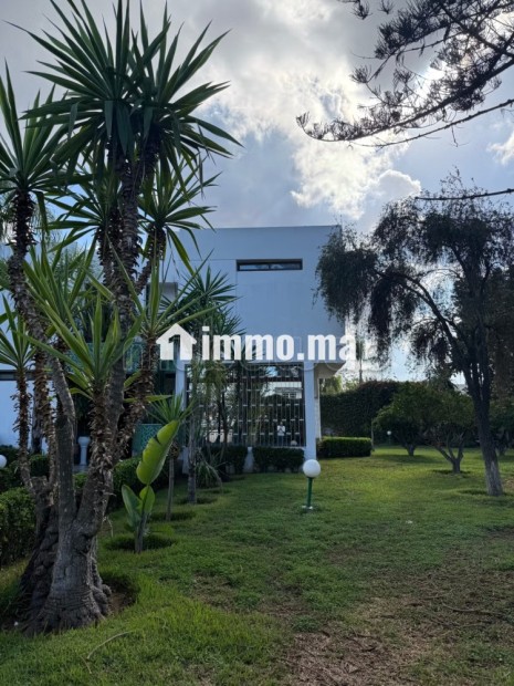 Villa de 1 900 m² en Location –Souissi Rabat - Location Immobilier - Rabat - photo 2
