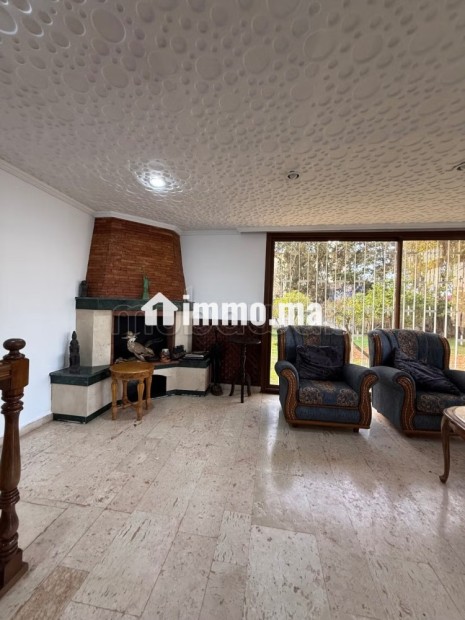 Villa de 1 900 m² en Location –Souissi Rabat - Location Immobilier - Rabat - photo 5
