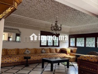 Villa de 1 900 m² en Location –Souissi Rabat - Villa à louer - Rabat