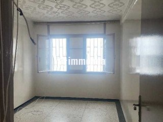 Appartement vide à louer , quartier calme , ensoleillé - Appartement à louer - Casablanca