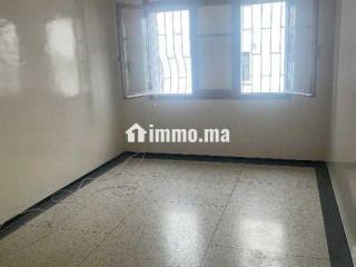 Appartement vide à louer , quartier calme , ensoleillé - Appartement à louer - Casablanca