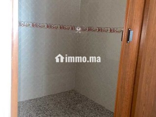 Appartement vide à louer , quartier calme , ensoleillé - Appartement à louer - Casablanca