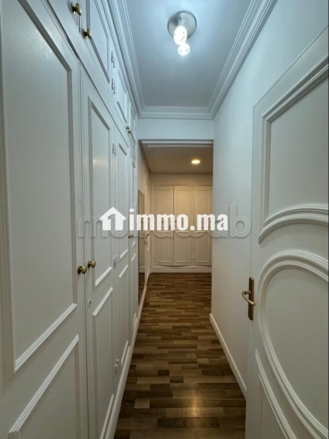 Vente d'un bel appartement à Racine.
Surface totale 162 m² - Vente Immobilier - Casablanca - photo 5