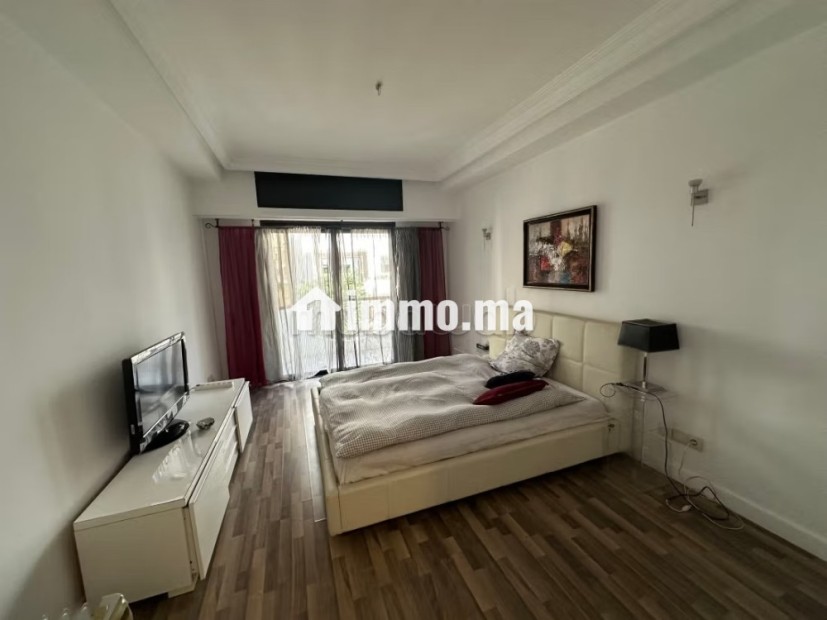 Vente d'un bel appartement à Racine.
Surface totale 162 m² - Vente Immobilier - Casablanca - photo 6