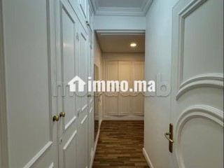 Vente d'un bel appartement à Racine.
Surface totale 162 m² - Appartement à vendre - Casablanca