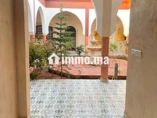 Superbe riad à louer à Saada. Superficie 800 m². Bien meublé. - Villa à louer - Autre