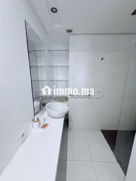 Très beau studio a louer à côté de lycée lyautey - Location Immobilier - Casablanca - photo 4