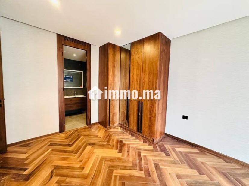Magnifique appartement 3 chambres à louer sur CFC, vue sur le parc - Location Immobilier - Casablanca - photo 2