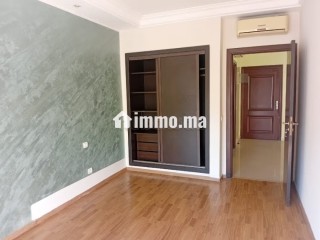 Location d'un studio à Bourgogne Ouest. Surface de 55 m². Avec ascenseur - Appartement à louer - Casablanca