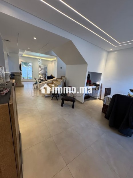 Villa de 220m² avec Jardin et Piscine à DarBouazza - Vente Immobilier - Dar Bouazza - photo 5