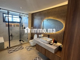 Villa de 220m² avec Jardin et Piscine à DarBouazza - Villa à vendre - Dar Bouazza