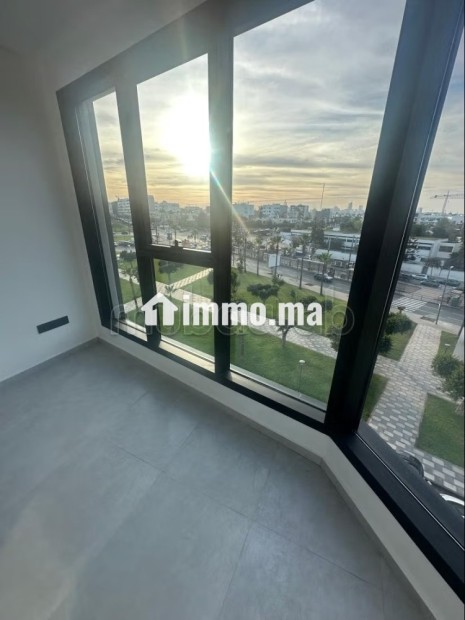 Beaux bureaux à louer à Tantonville. Superficie 66 m². Service de concierge et climatisation - Location Immobilier - Casablanca - photo 4