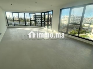 Beaux bureaux à louer à Tantonville. Superficie 66 m². Service de concierge et climatisation - Bureau à louer - Casablanca