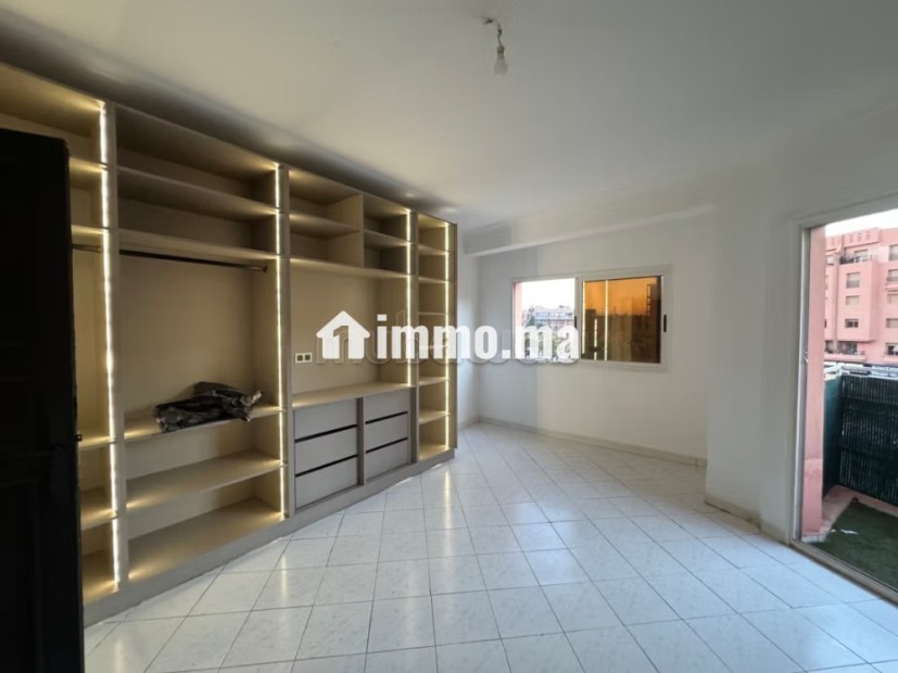 Appartement a Victor Hugo de trois chambres - Location Immobilier - Marrakech - photo 4
