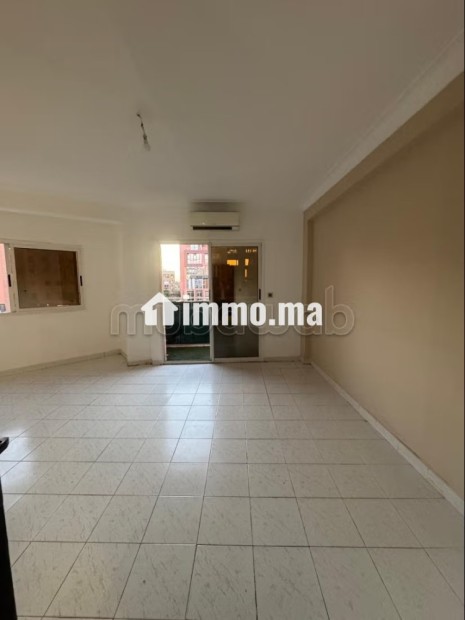 Appartement a Victor Hugo de trois chambres - Location Immobilier - Marrakech - photo 7