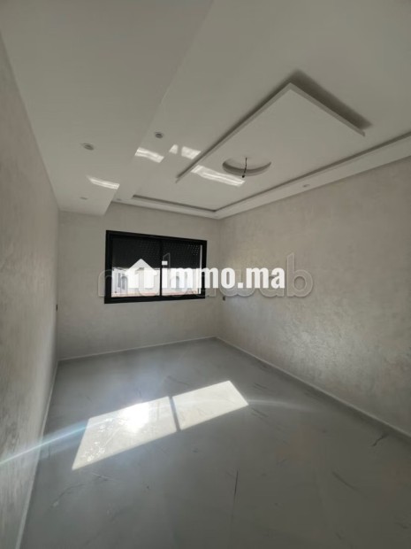 Appartement en vente à Guich Oudaya. 3 belles chambres. Porte blindée, sécurité - Vente Immobilier - Rabat - photo 1