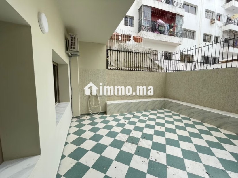 Top appart meuble avec terrasse - Location Immobilier - Casablanca - photo 6