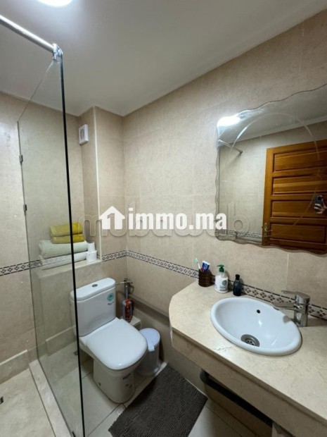 Bel appartement meublé avec balcon – Victor Hugo - Location Immobilier - Marrakech - photo 8