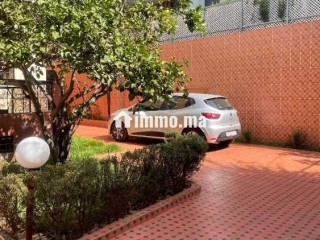 Belle villa avec jardin à vendre - Villa à vendre - Casablanca