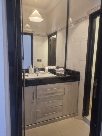 villa-de-prestige-a-louer-vide-big-3