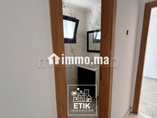 Vend appartement à Charf. 4 grandes pièces. Vue sur mer - Appartement à vendre - Tanger
