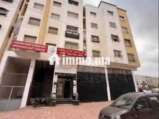 Beaux bureaux à louer à Anassi. Surface totale 80 m². Ascenseur et garage. - Bureau à louer - Casablanca